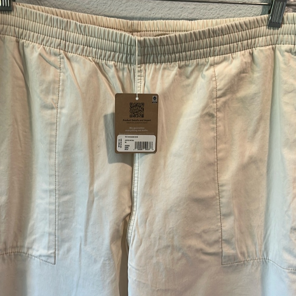 NWT. Men's Patagonia Undyed Natural Cream Pants.